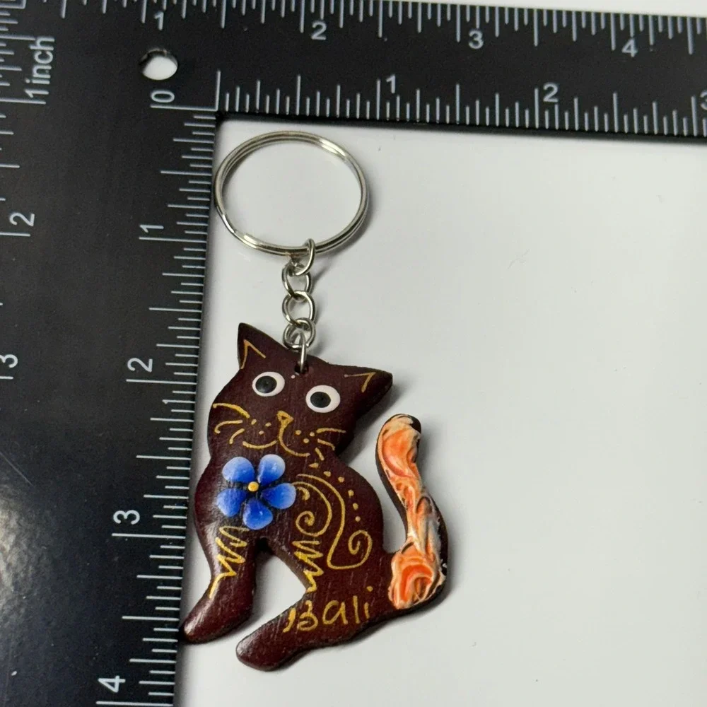 Handcrafted Bali Cat Keychain Wooden Charm‎ Decorative Animal Pendant